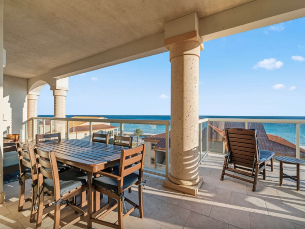 Gulf Front Luxury 4th floor Pensacola Beach Condo
